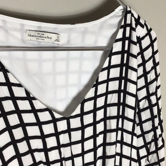 Abercrombie and Fitch > Quarter Sleeve Dress Extra Small - Picture 5 of 7